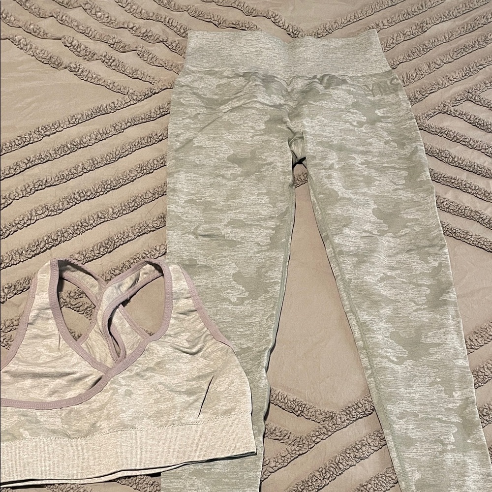 Gymshark Gray Camo Leggings